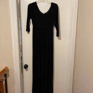 Black maternity floor length dress w/ 3/4 sleeves